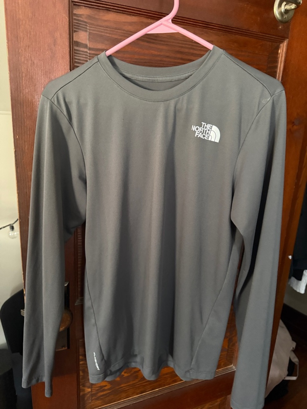 The North Face Men's Long Sleeve Lightweight Athletic Shirt Grey